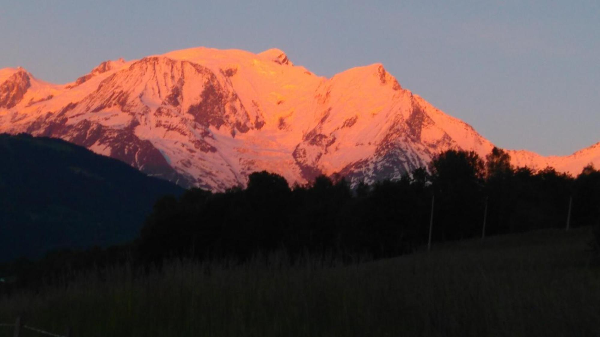 Bed and Breakfast La Ferme Du Mont-Blanc Combloux Esterno foto